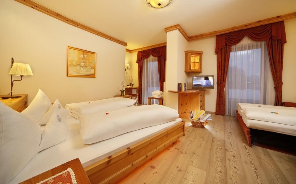 Hotel Plunhof Ridanna Exterior foto